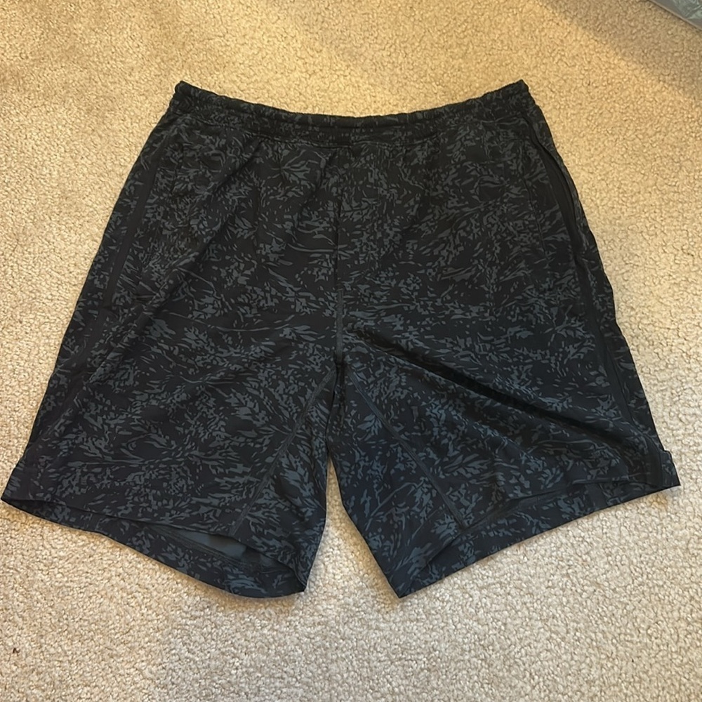 Lululemon Pace Breaker Short 9" Transmission Darkside Black - Picture 4 of 12